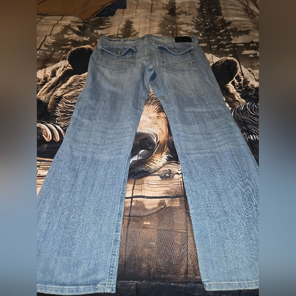 Moved To Booth - Picture 2 of 6